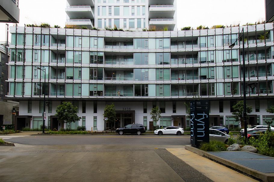 317 3438 Sawmill Crescent Vancouver, BC - 1