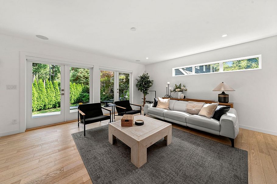 2025 Mackay Avenue North Vancouver, BC - 6