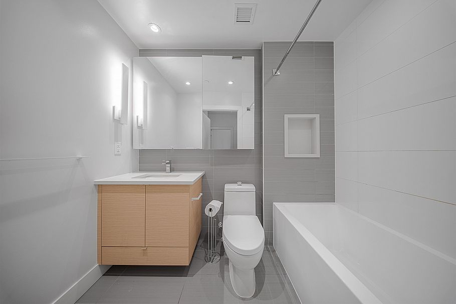 317 3438 Sawmill Crescent Vancouver, BC - 7