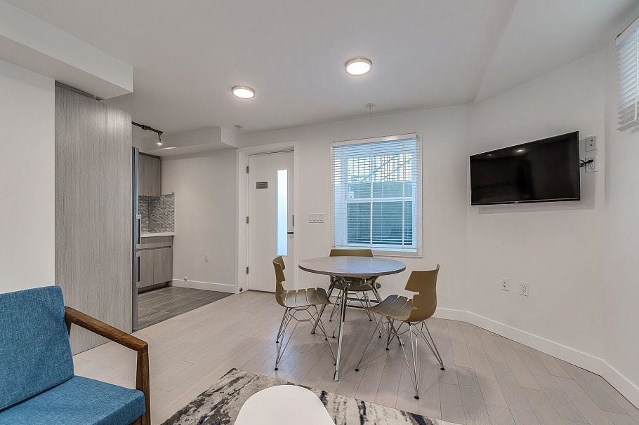 1429 HARO STREET, Vancouver BC V6G 1G5 Vancouver, BC - 1