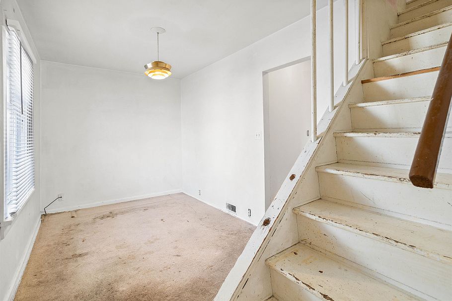 3433 W 12th Avenue Vancouver, BC - 12