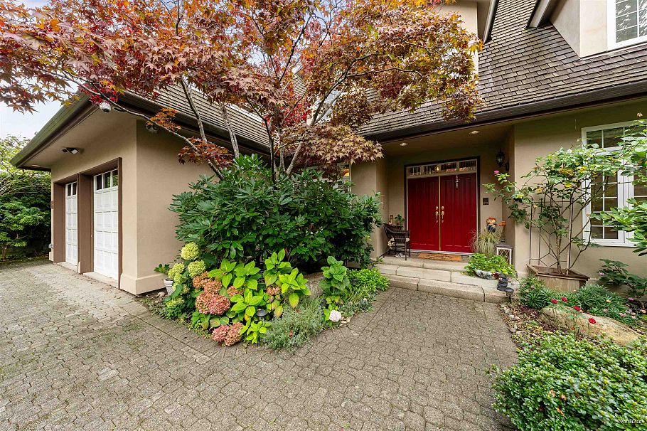 8530 Anglers Place Vancouver, BC - 2