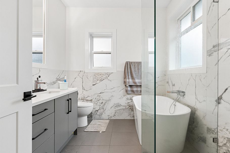 797 E 18th Avenue Vancouver, BC - 18