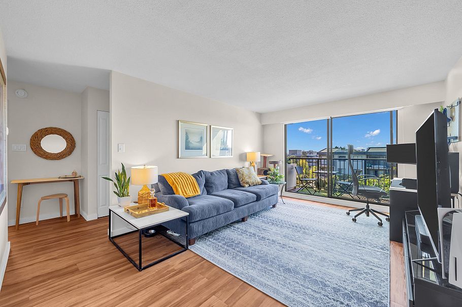 205 252 W 2nd Street North Vancouver, BC - 3