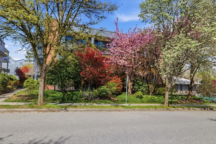 201 1365 E 7 Avenue Vancouver, BC - 22
