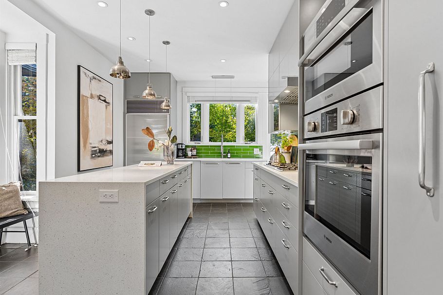 1204 E 14th Avenue Vancouver, BC - 10