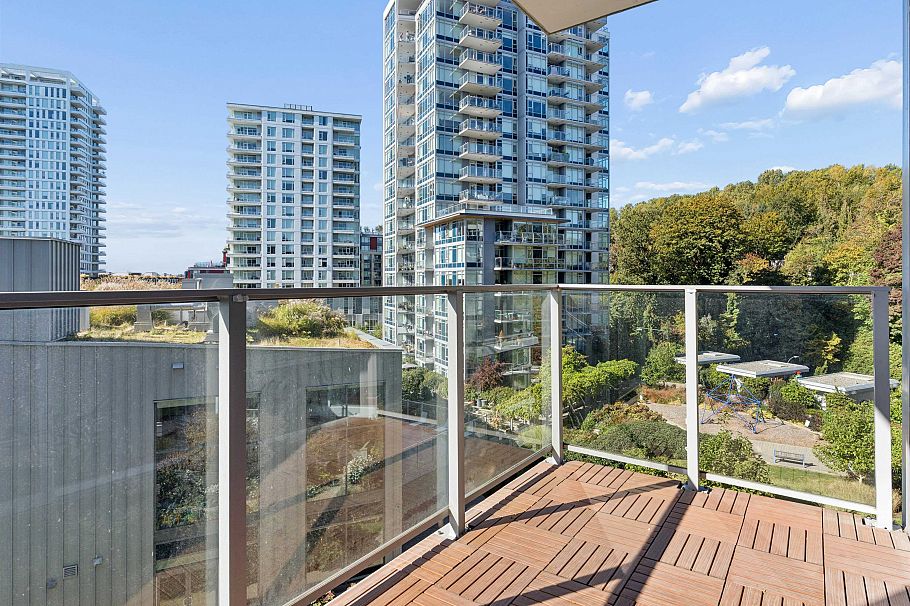 701 3557 Sawmill Crescent Vancouver, BC - 11
