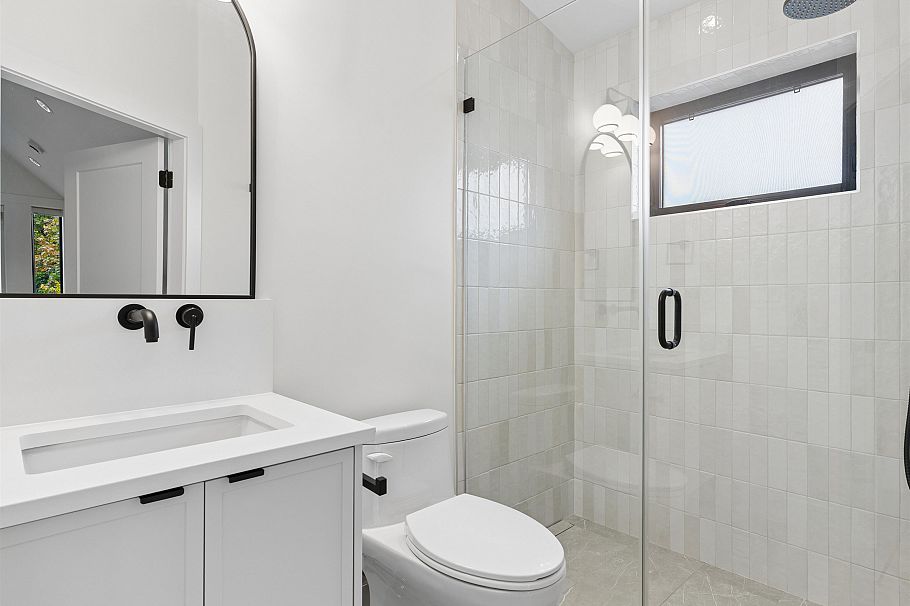 1 878 E 37th Avenue Vancouver, BC - 29
