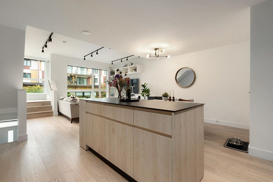 3984 Dumfries Street Vancouver, BC - 11