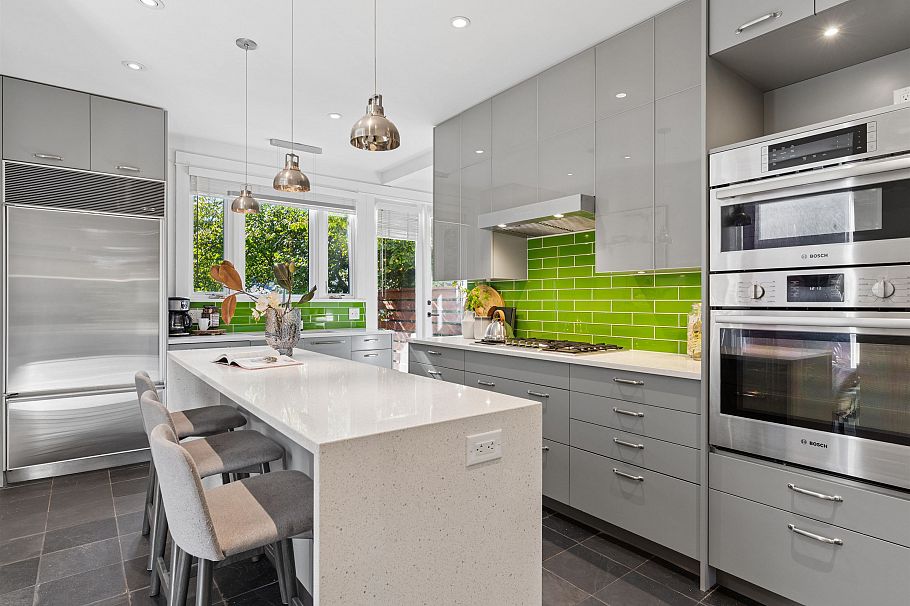 1204 E 14th Avenue Vancouver, BC - 9
