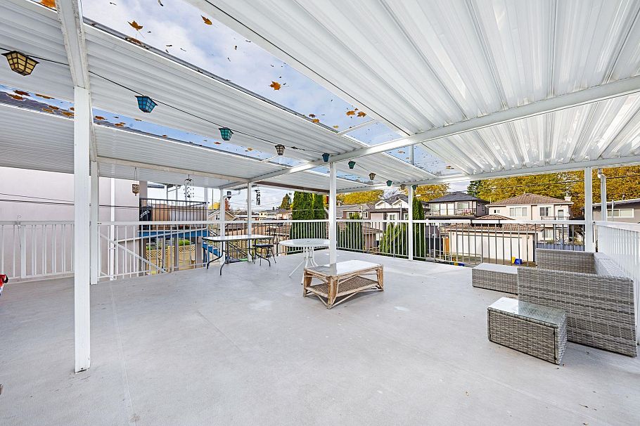 2865 Grant Street Vancouver, BC - 27