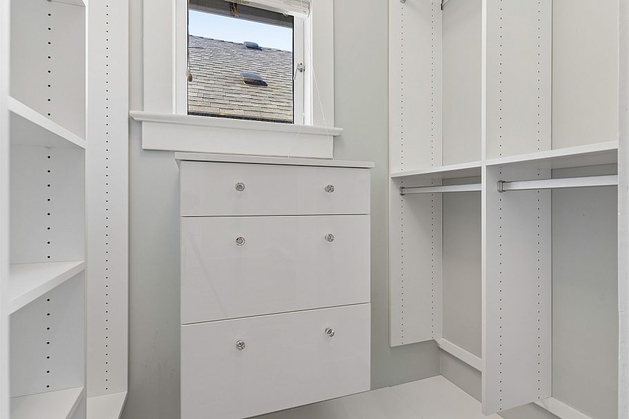 1204 E 14th Avenue Vancouver, BC - 20