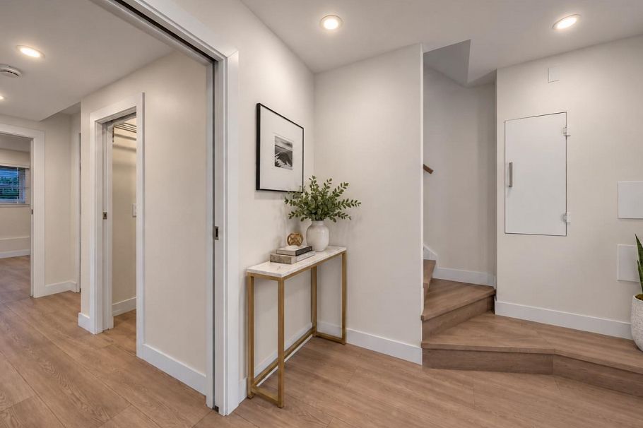 238 E 28th Street North Vancouver, BC - 20