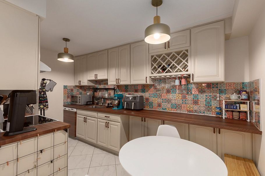 208 1435 Nelson Street Vancouver, BC - 14