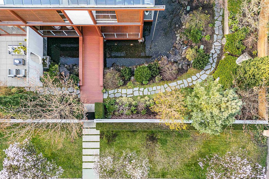 1299 W 57th Avenue Vancouver, BC - 32