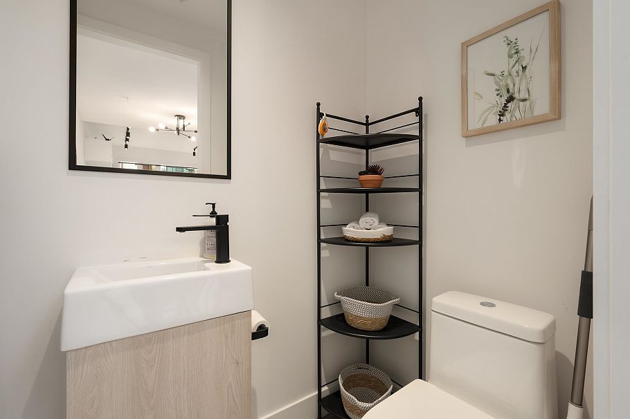 3984 Dumfries Street Vancouver, BC - 12