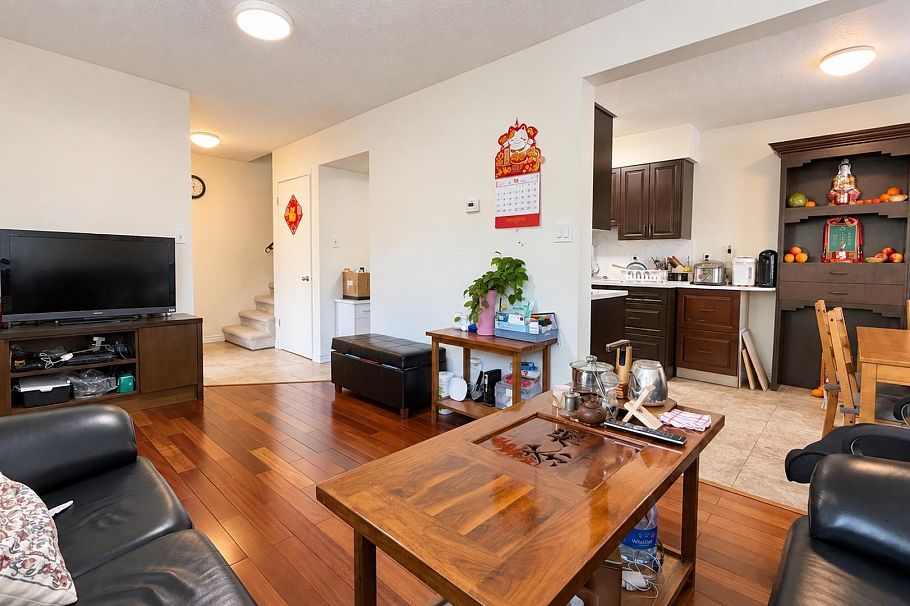 29 3417 E 49th Avenue Vancouver, BC - 11