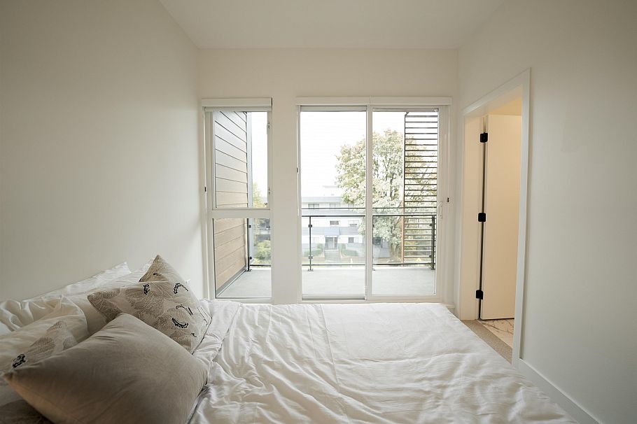 360 422 E 3rd Street North Vancouver, BC - 11