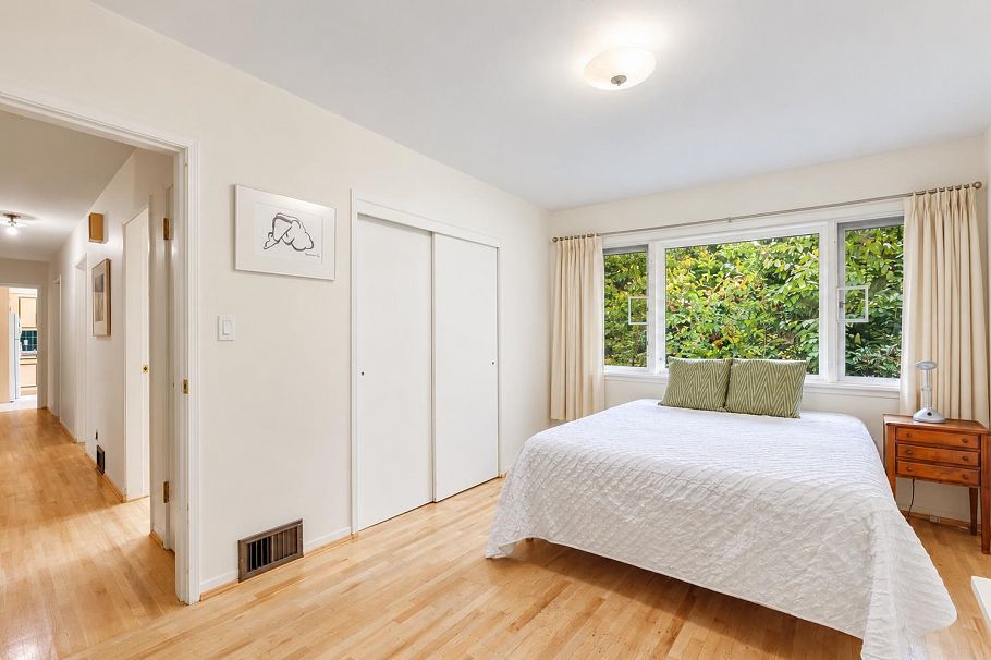 3692 Sunnycrest Drive North Vancouver, BC - 16