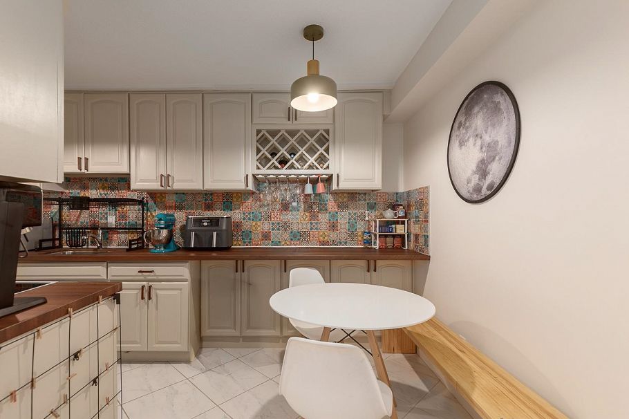 208 1435 Nelson Street Vancouver, BC - 1