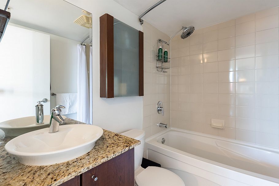 2402 1155 Seymour Street Vancouver, BC - 14