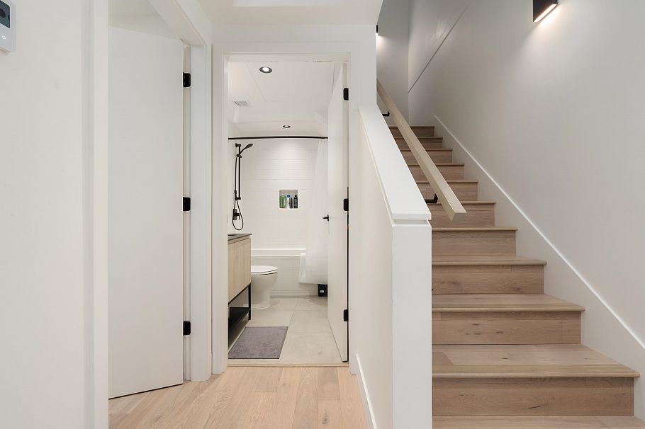 3984 Dumfries Street Vancouver, BC - 19