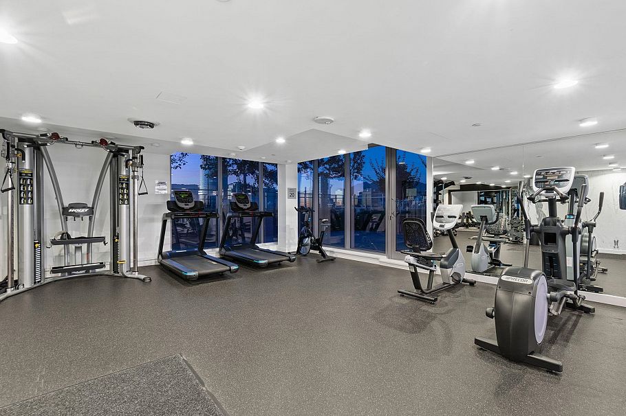 1610 1111 Richards Street Vancouver, BC - 32