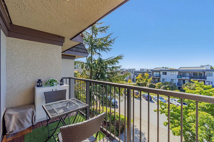 205 252 W 2nd Street North Vancouver, BC - 16