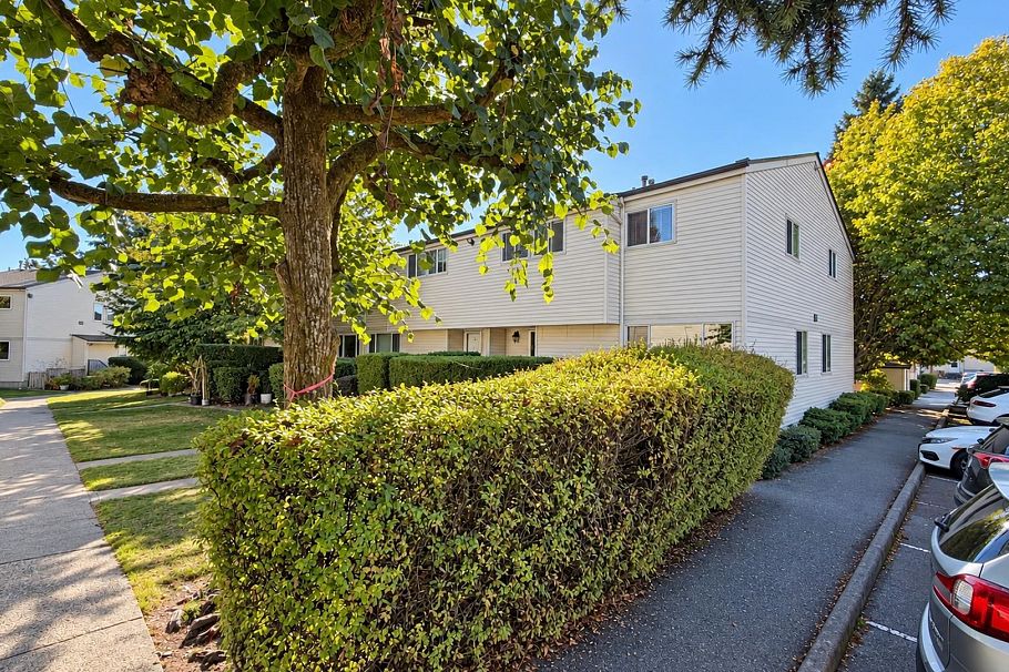 29 3417 E 49th Avenue Vancouver, BC - 29