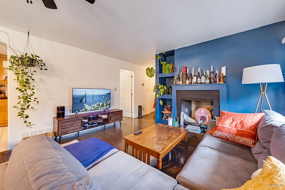 1536 Bond Street North Vancouver, BC - 7