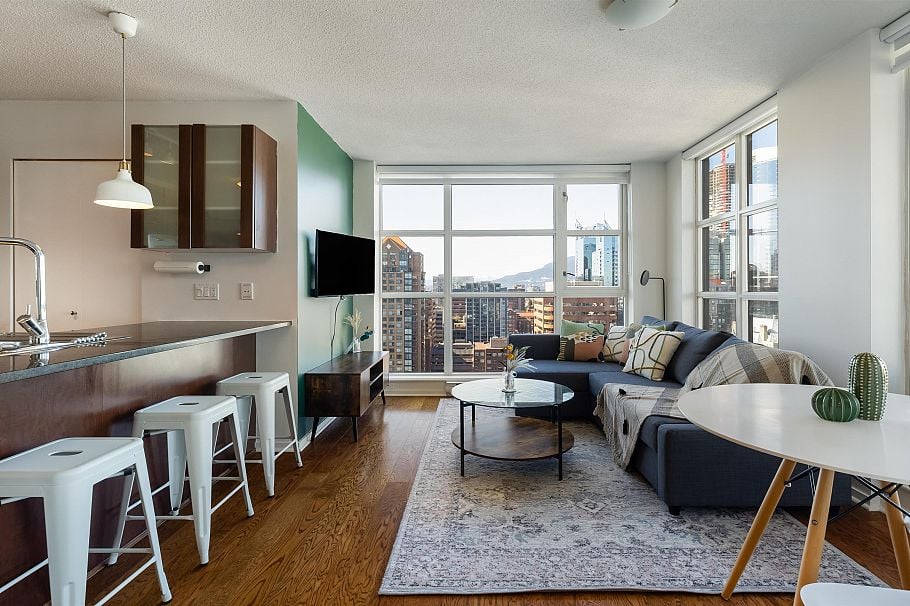 2402 1155 Seymour Street Vancouver, BC - 2
