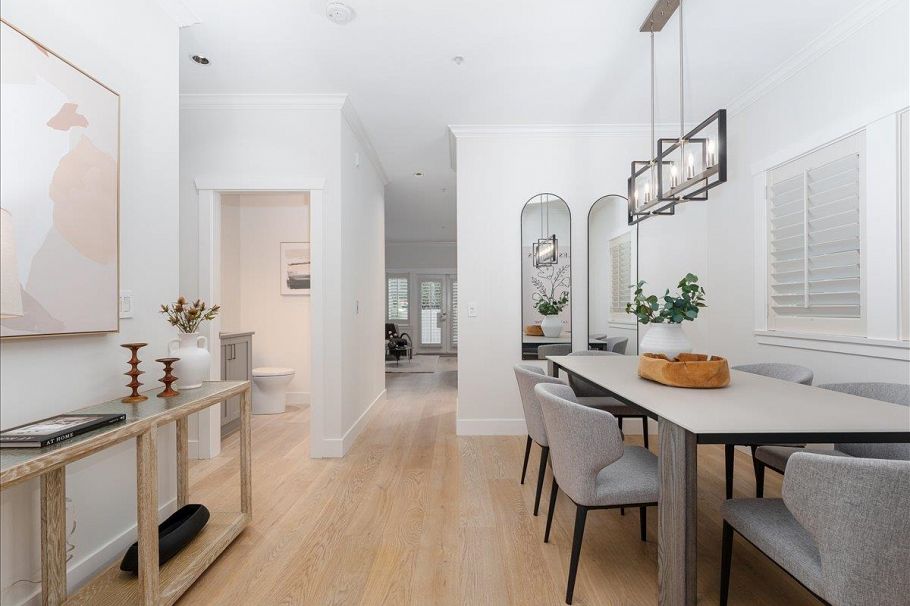 4448 W 8th Avenue Vancouver, BC - 10