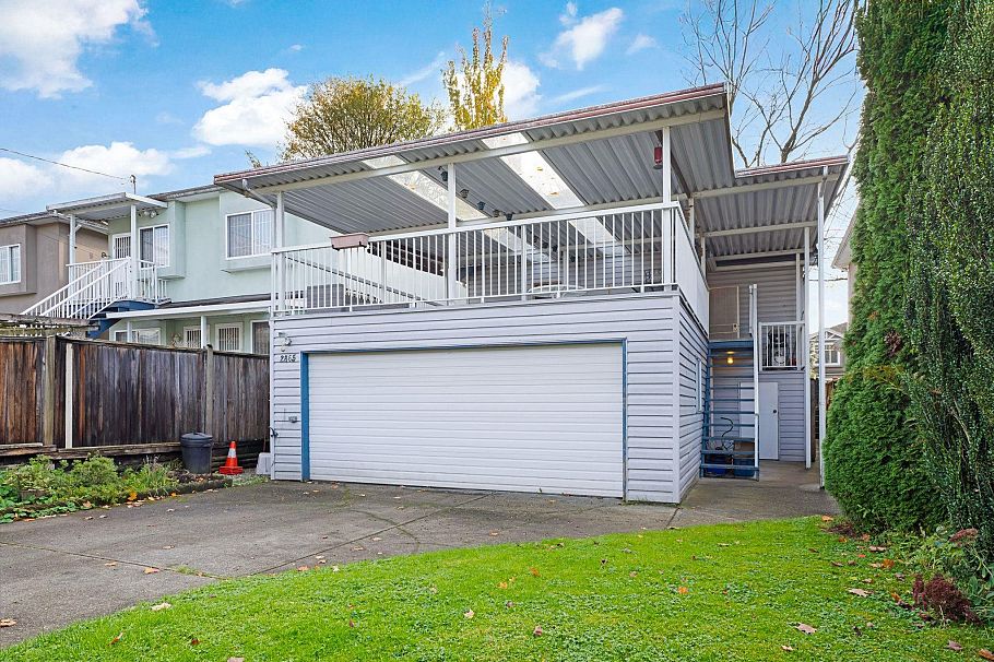 2865 Grant Street Vancouver, BC - 3