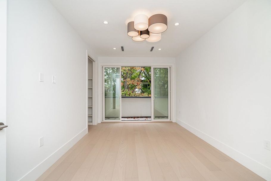 1 5061 Blenheim Street Vancouver, BC - 21