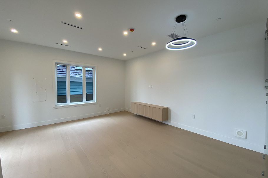 2 2452 Harrison Drive Vancouver, BC - 3