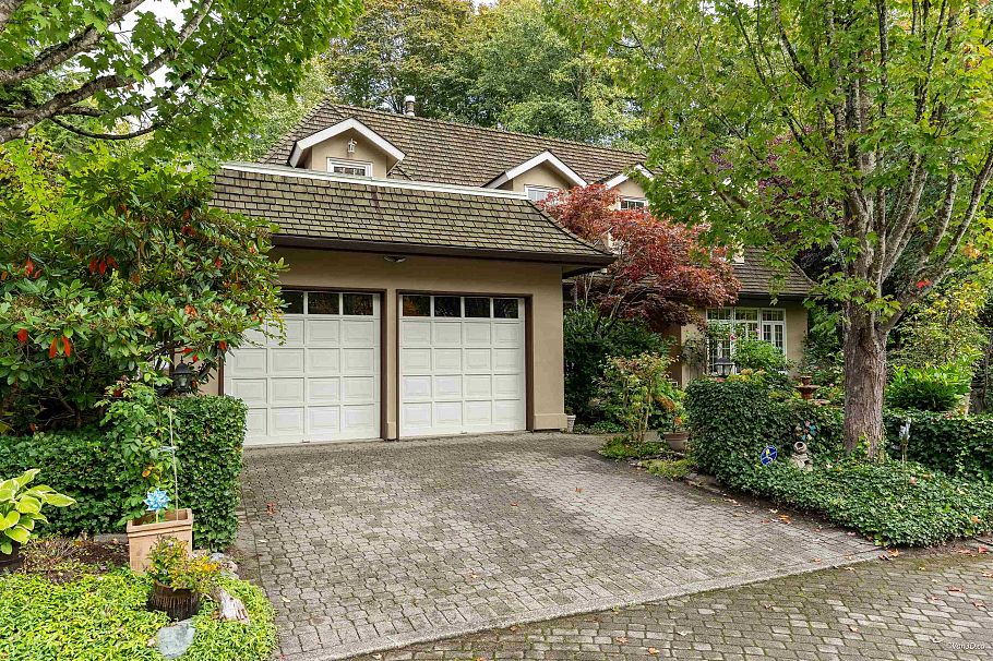 8530 Anglers Place Vancouver, BC - 34