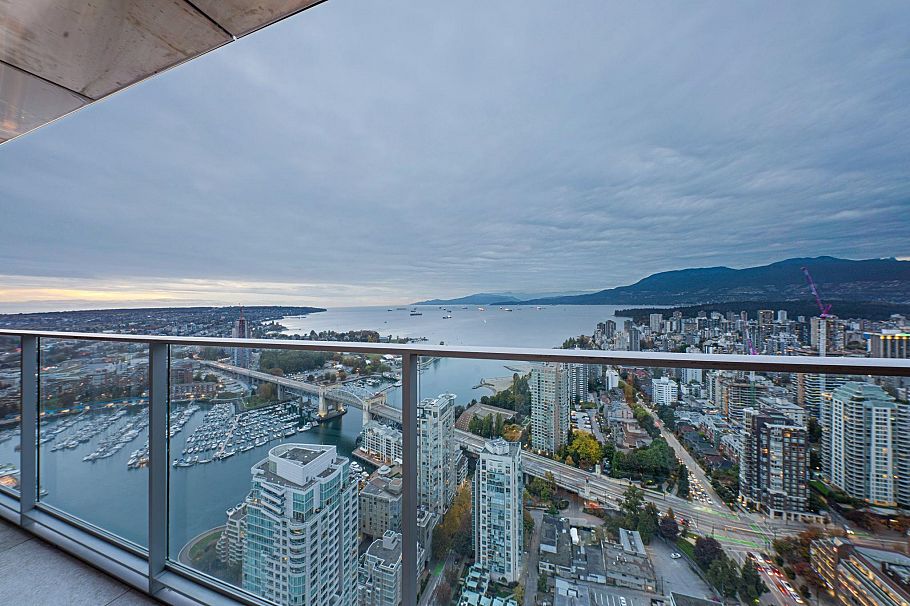 5702 1480 Howe Street Vancouver, BC - 27