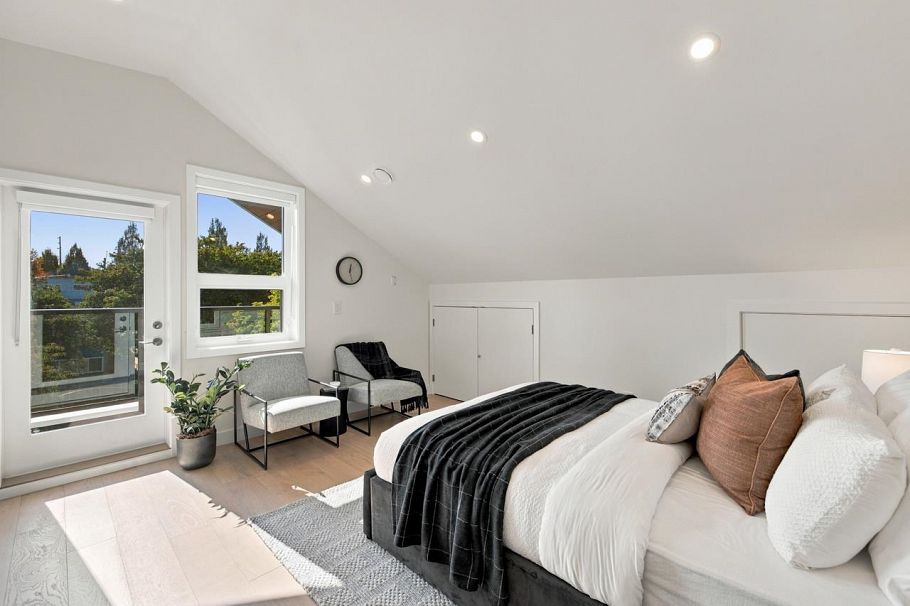 1 3185 Graveley Street Vancouver, BC - 28