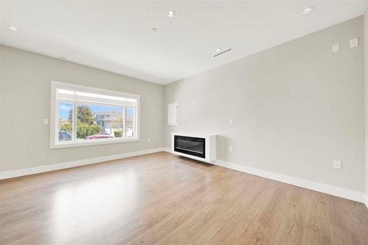 3128 Kings Avenue Vancouver, BC - 4