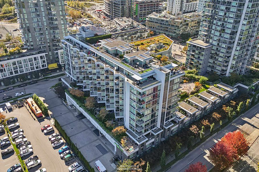 701 3557 Sawmill Crescent Vancouver, BC - 35