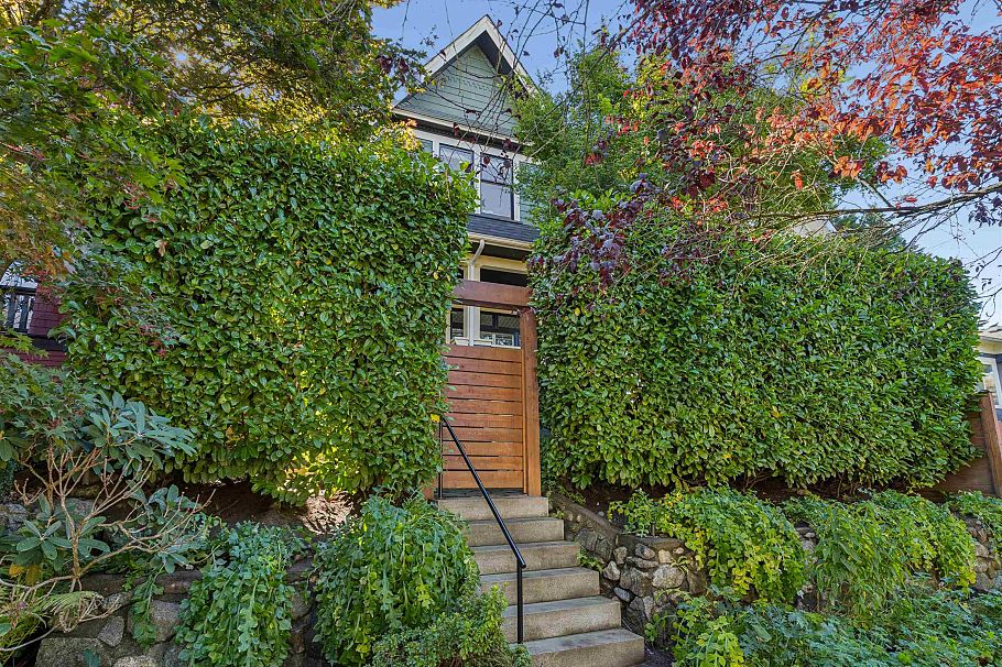 1204 E 14th Avenue Vancouver, BC - 38