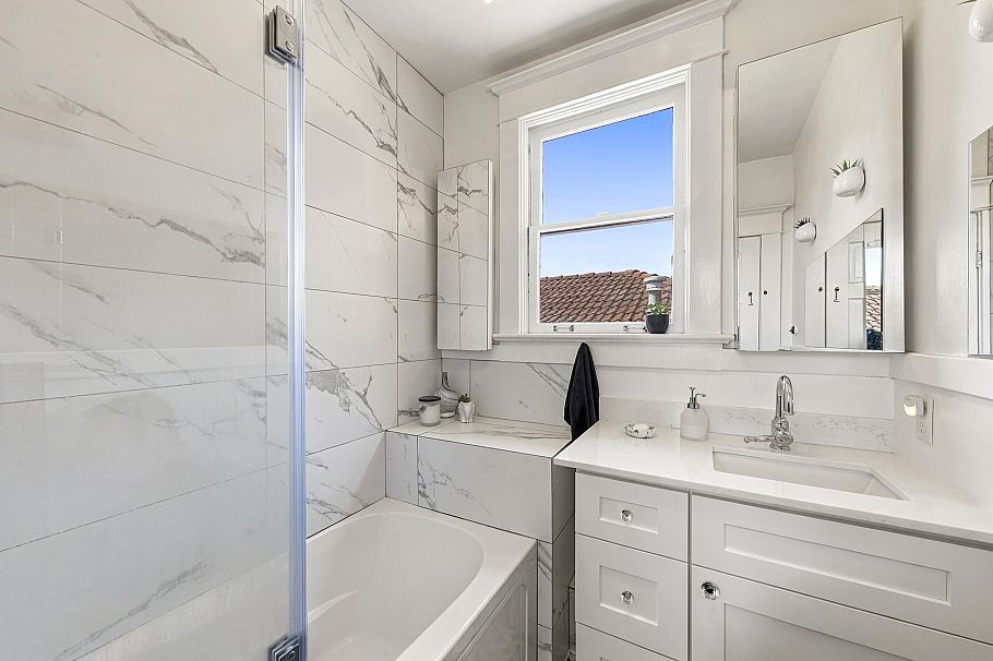 2580 Cambridge Street Vancouver, BC - 23
