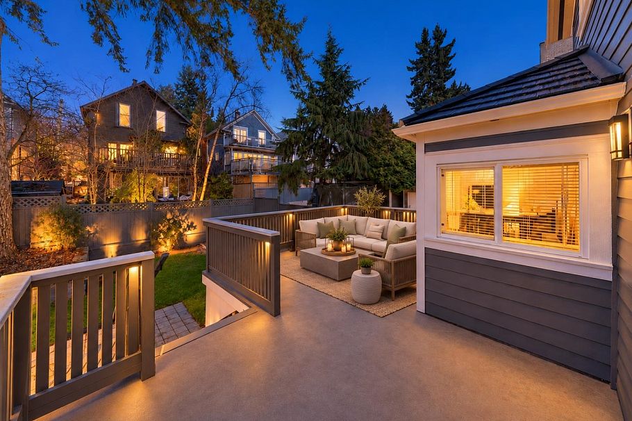 238 E 28th Street North Vancouver, BC - 21