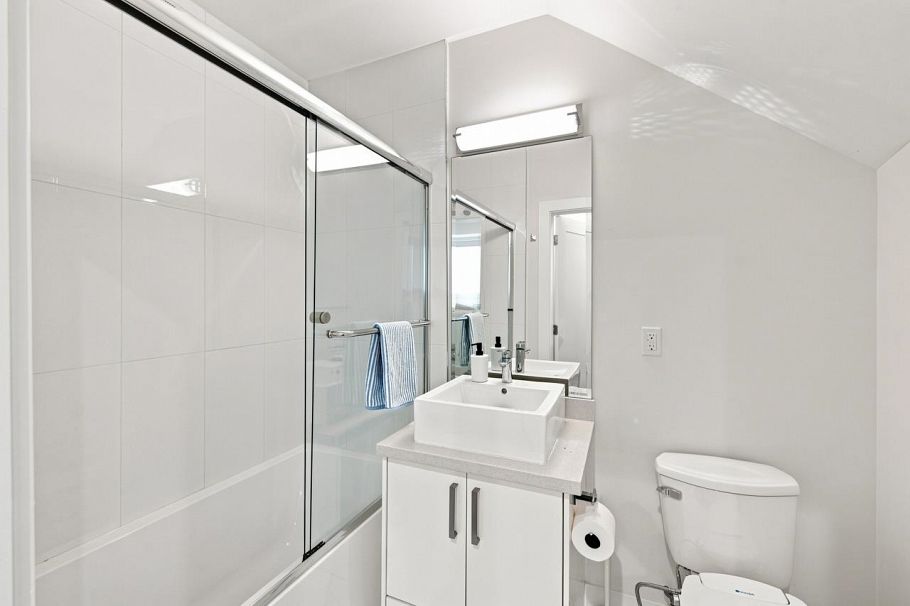 3840 Prospect Road North Vancouver, BC - 32