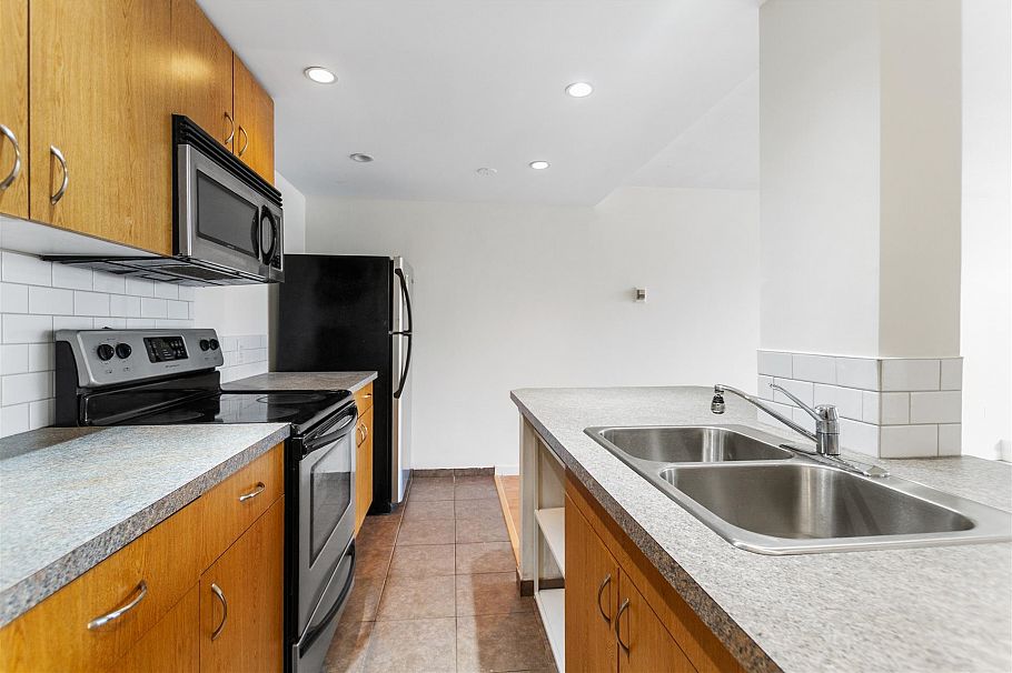 1501 1850 Comox Street Vancouver, BC - 7