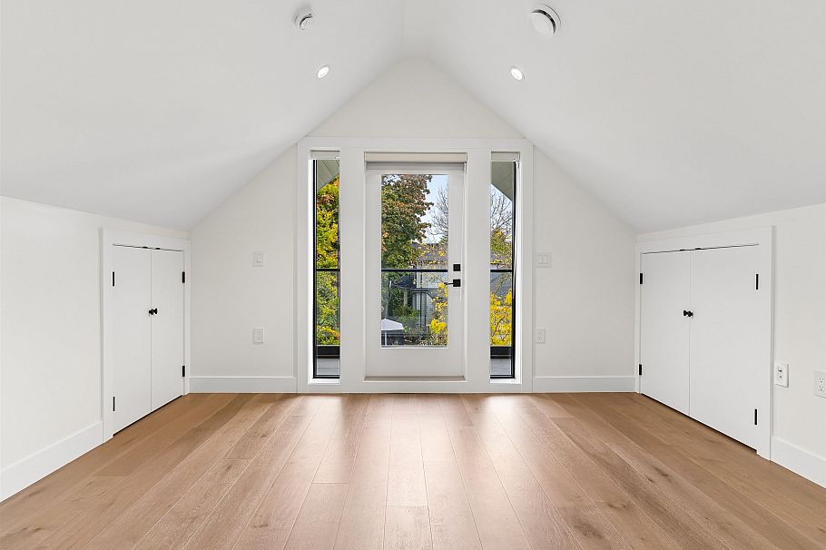 1 878 E 37th Avenue Vancouver, BC - 25