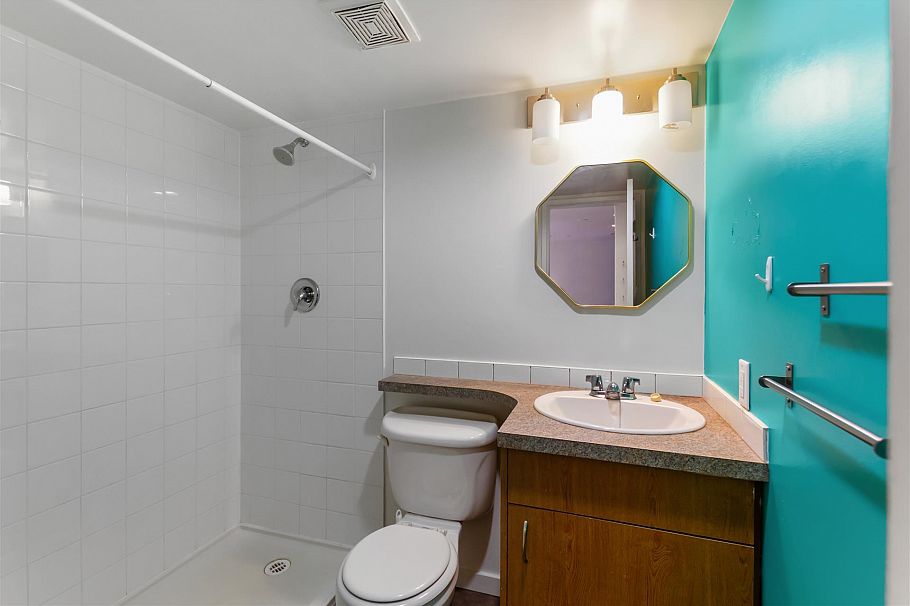 1501 1850 Comox Street Vancouver, BC - 14