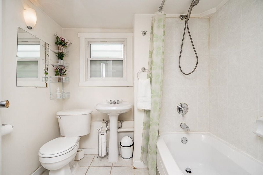 3415 Dundas Street Vancouver, BC - 28