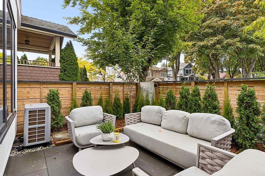 1 878 E 37th Avenue Vancouver, BC - 34