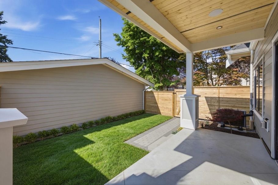 708 Windermere Street Vancouver, BC - 30